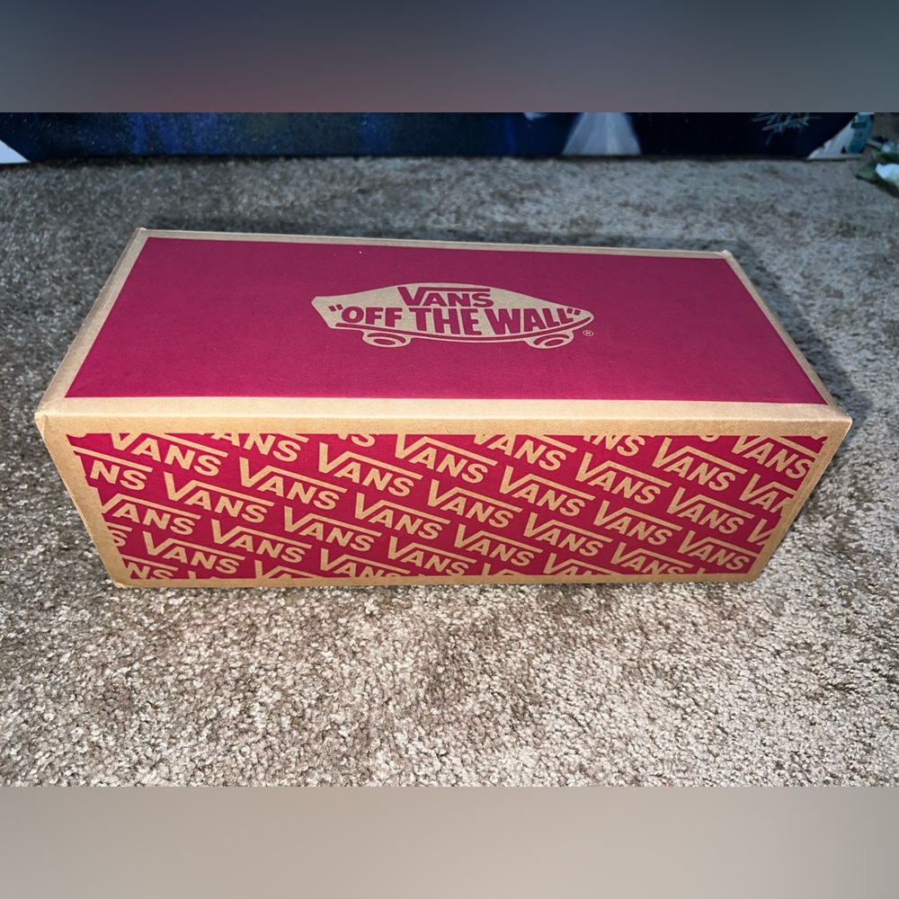 Vans Size 11 Men GLOW IN THE DARK Old Skool Eves In The Dark Black/Mu - Picture 3 of 4